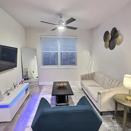 Modern Downtown Oasis Apartamento